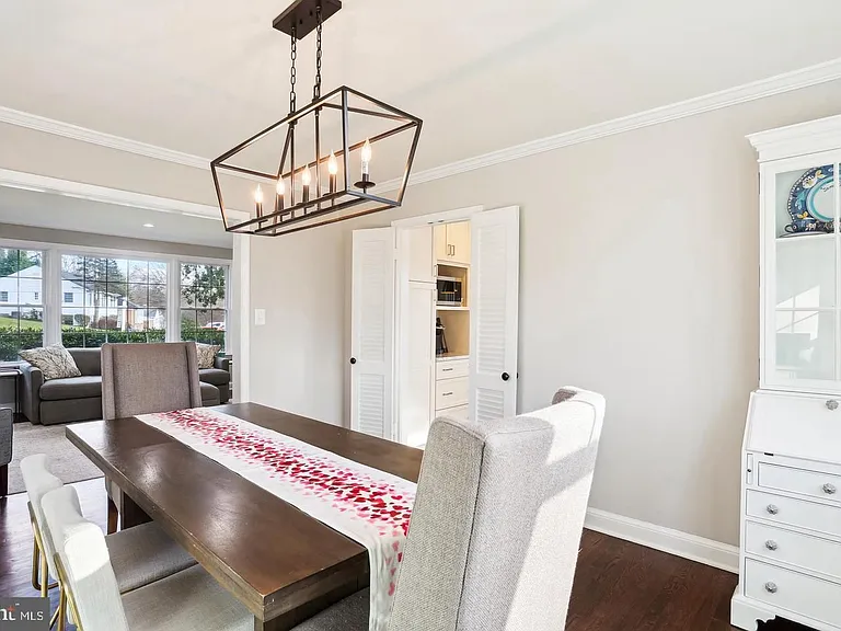 7832 Fulbright Ct — Photo 6