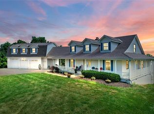 90 Old View High Dr, Lees Summit, MO 64081