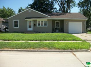 519 Ash St, Cherokee, IA 51012