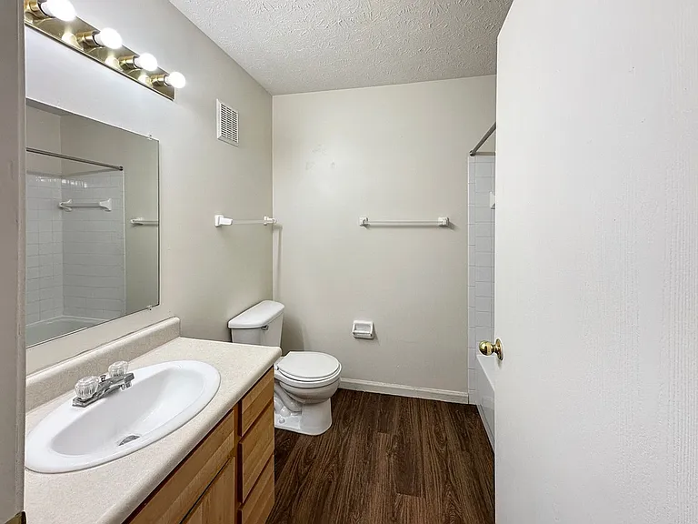 5360 Glenn Cross Rd — Photo 14