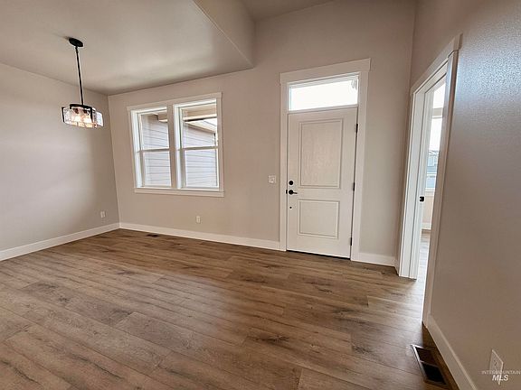 2nd image of 400 Ryan Ln