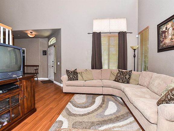 5th image of 7023 Lucero Dr