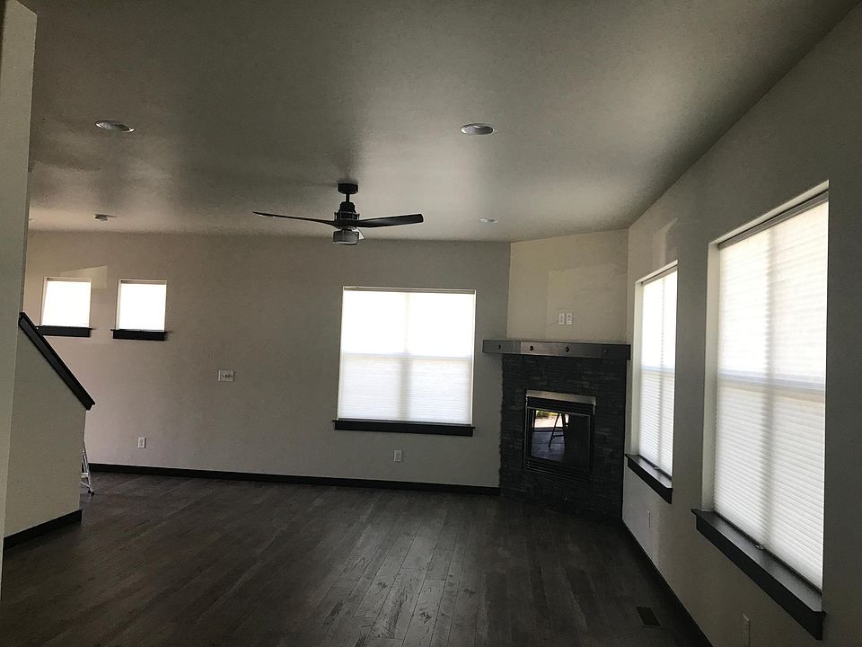 1st image of 5467 Vermeer Ln