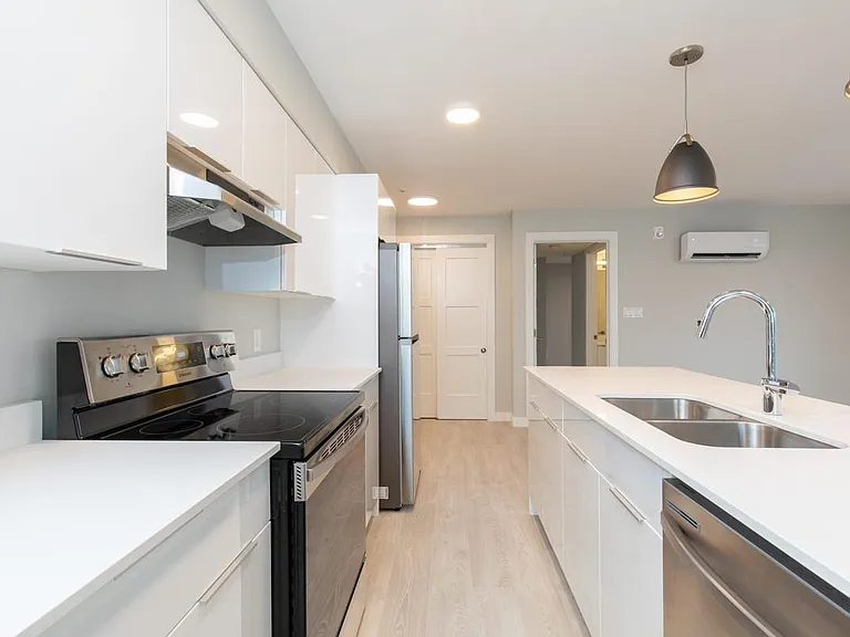 2338 Island Hwy S — Photo 34