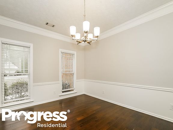 5th image of 2103 Hascall Ct SW
