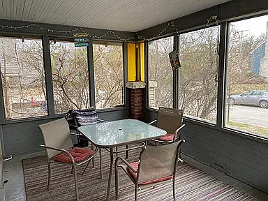 1706 Laramie St — Photo 3