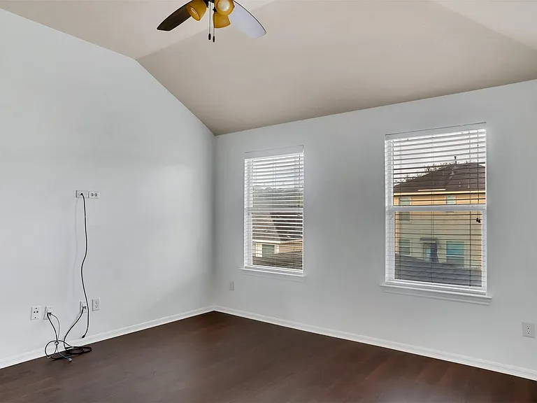 15807 Little Miss Creek Dr — Photo 18