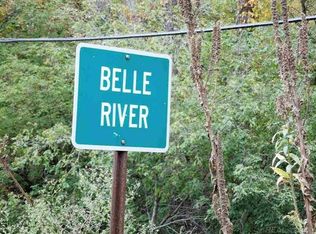 Gratiot, Columbus, MI 48063