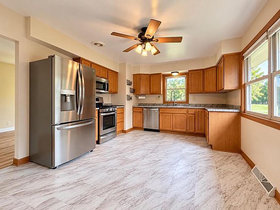 3rd image of 8401 S 36th STREET