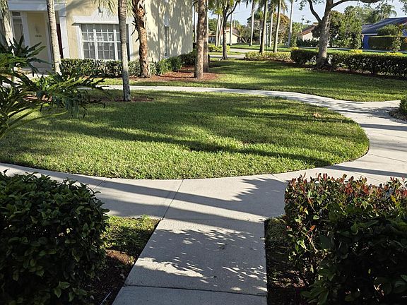 3rd image of 10851 Palm Ridge Lane