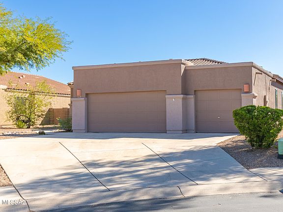 3rd image of 8426 N Sunny Rock Ridge Dr