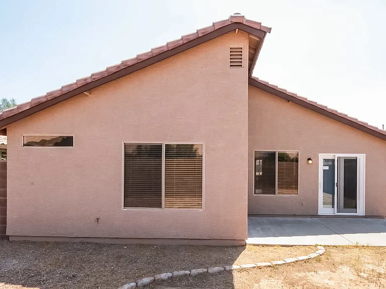 11026 E Delta Ave — Photo 14