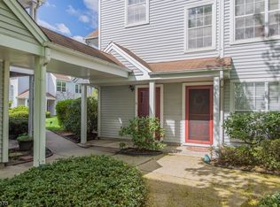 5 Homestead Ln, Lincoln Park, NJ 07035