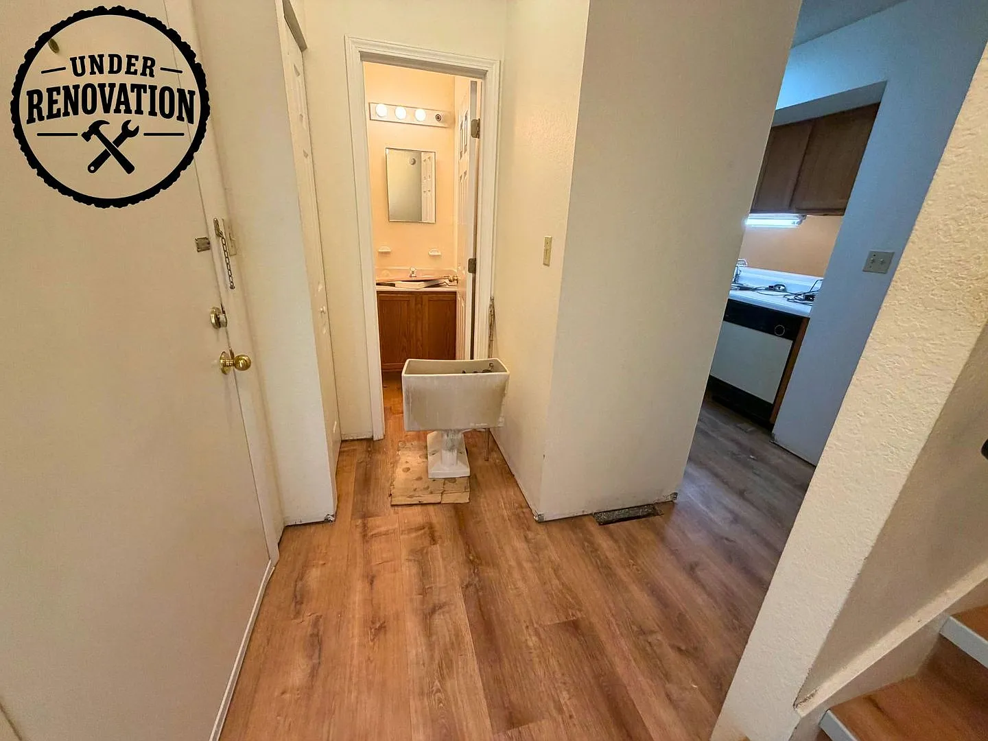 Spacious Three Story Townhome with Private Pool, Playground & Pavilion — Photo 3