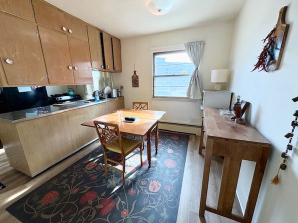 1001 S Brooks St APT 1