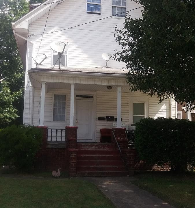 1st image of 1520 Lee St E #1