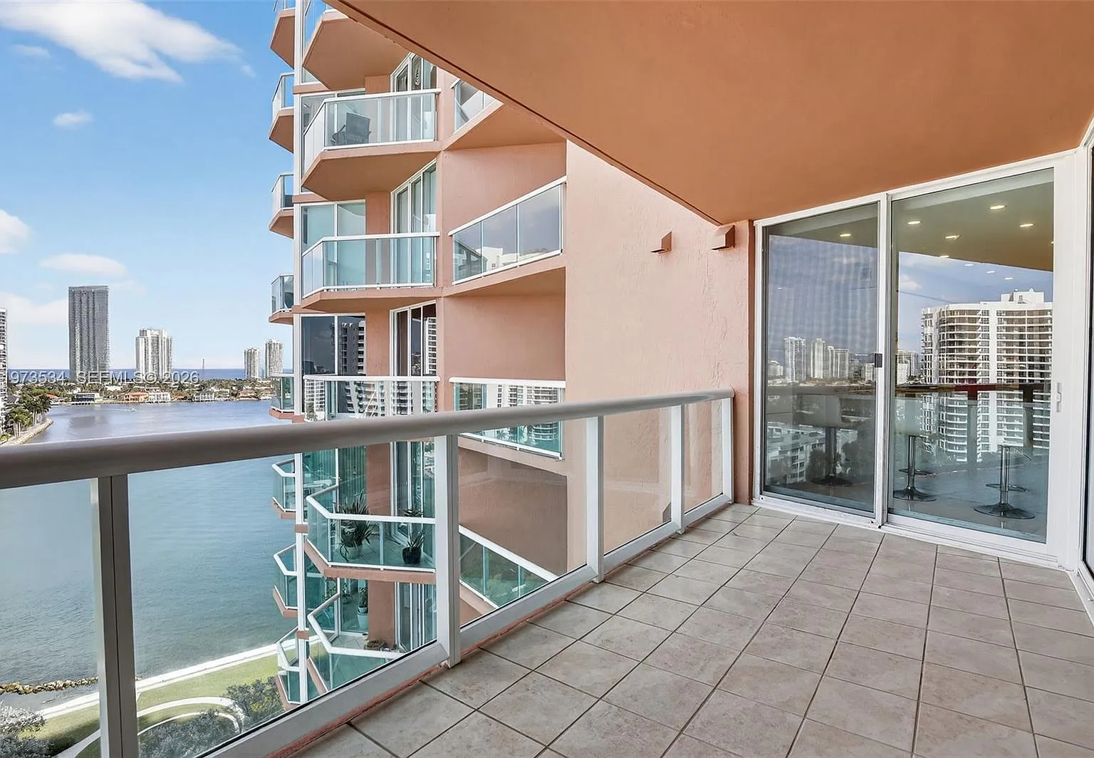 100 Hidden Bay Condo — Photo 4