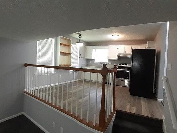 5th image of 4559 Latchwood Dr
