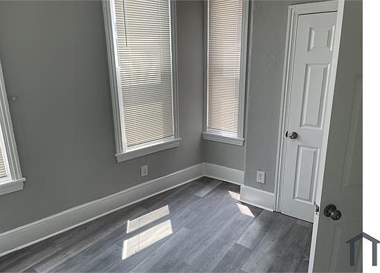 3rd image of 6052 W Girard Ave