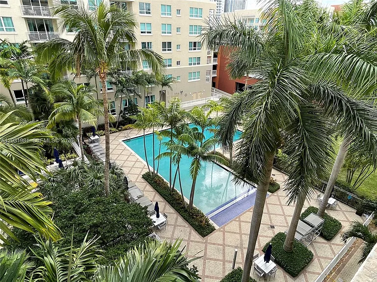 2000 N Bayshore Dr #525 — Photo 44