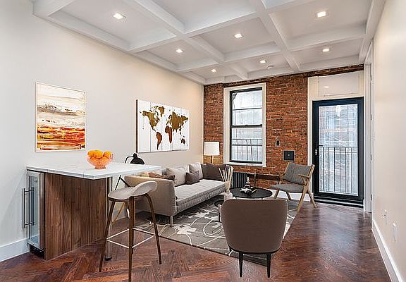 2nd image of 921 Washington Ave #794