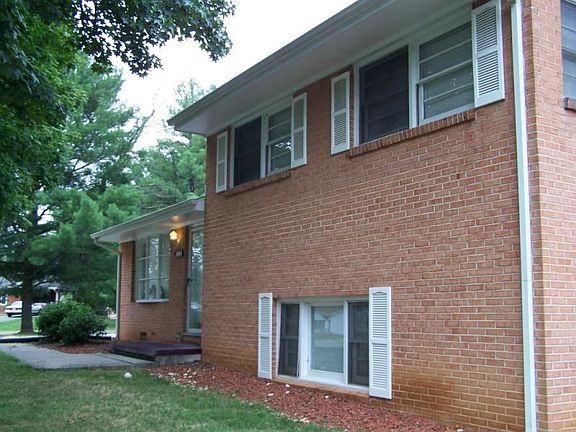 2nd image of 3804 Harvest Ln NW