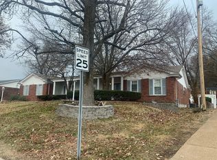 12830 Danube Dr, Florissant, MO 63033