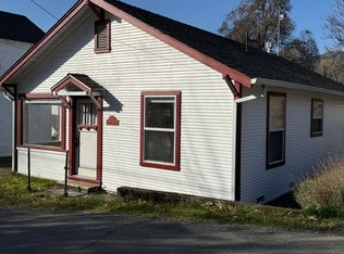 34A Center St, Weaverville, CA 96093