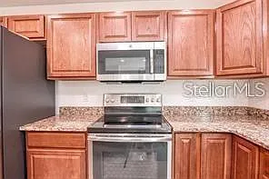 3810 Exeter Ln — Photo 4