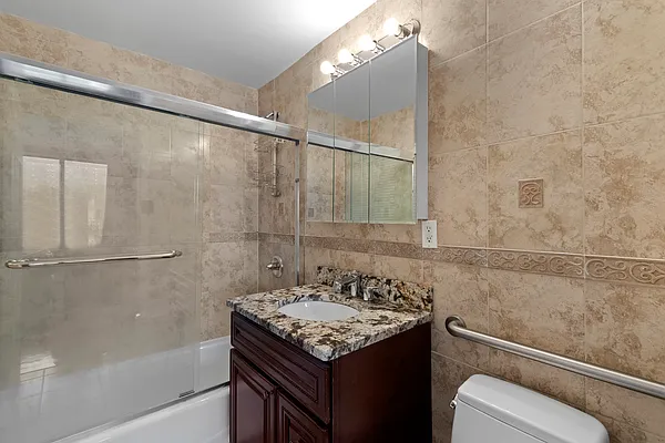Rented by Citi Mosaic | media 17