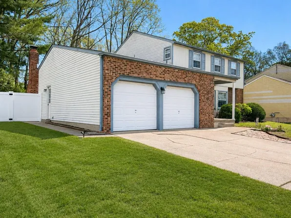 10 Argo Dr, Sewell, NJ 08080