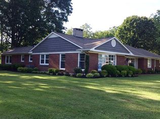 207 Admiral Cir, Lawrenceburg, TN 38464