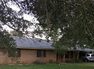 911 Phyllis Ln, Groesbeck, TX 76642