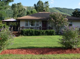 2285 Little Gap Rd, Palmerton, PA 18071