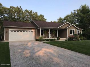 3370 Hilton Park Rd, Fruitport, MI 49415