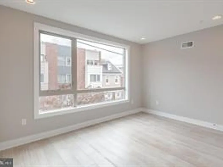920 N 5th St — Photo 13