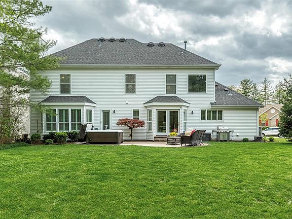 3rd image of 17025 Westridge Oaks Dr
