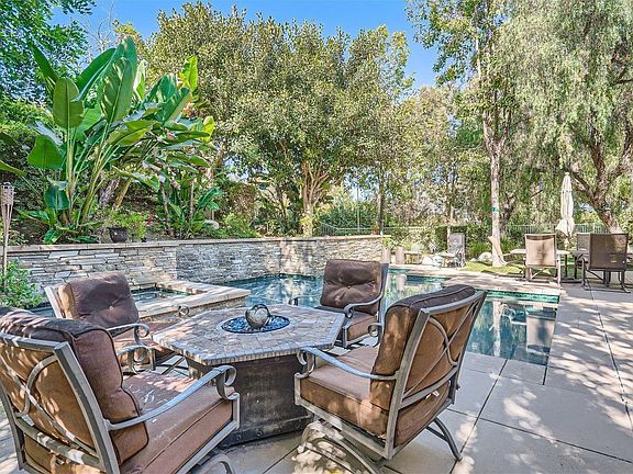 2nd image of 771 Esperanza Pl #91914