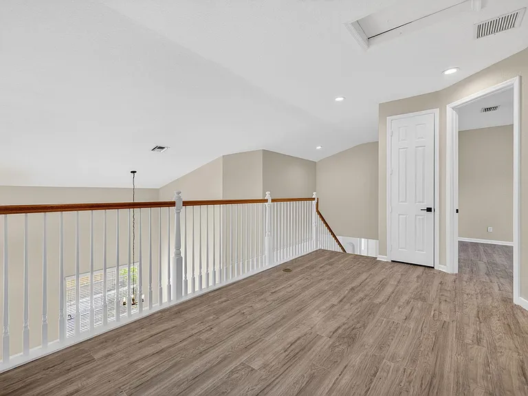 2237 SW Newport Isles Blvd — Photo 31