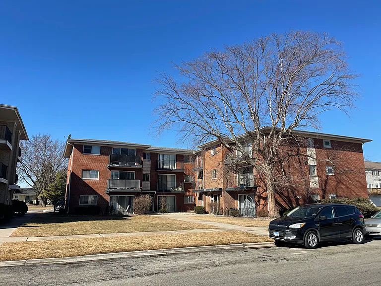17614 Rosewood Dr #3A — Photo 1