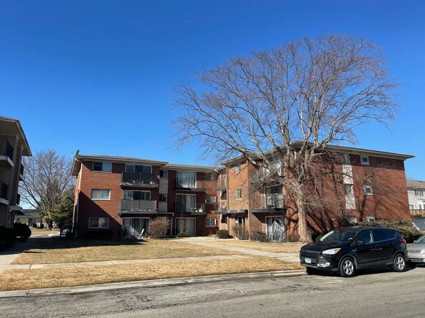 17614 Rosewood Dr #3A, Lansing, IL 60438