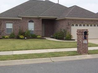 5522 Village Trce, Benton, AR 72019