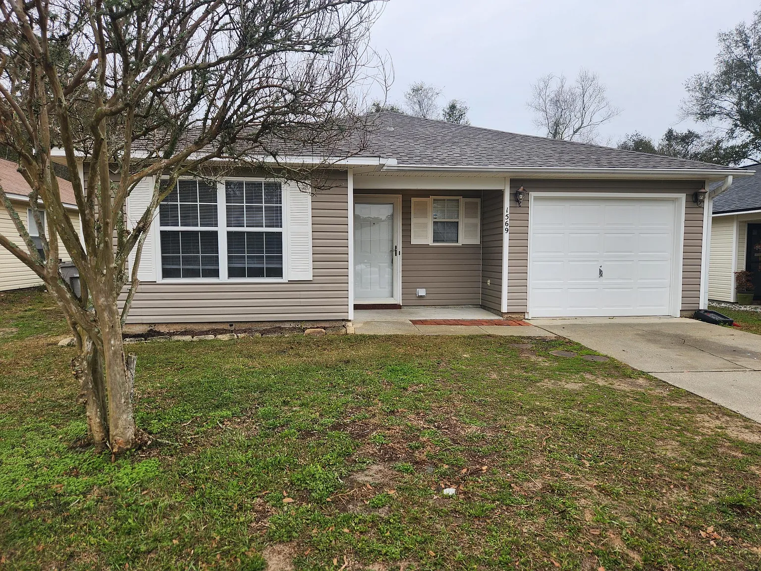 3 bed, 1326 sqft, $1,750 — Photo 1