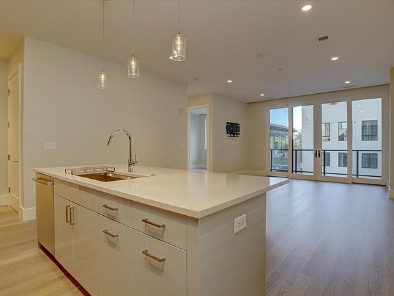 3rd image of 250 Columbine St #411