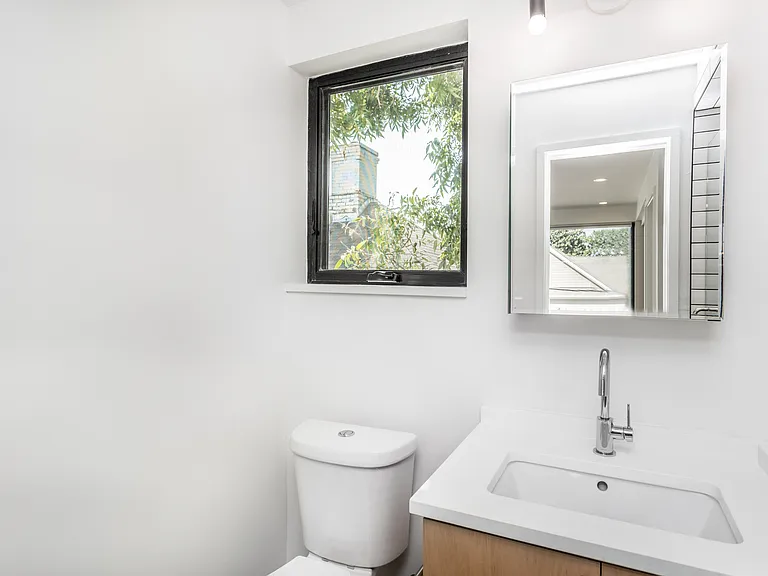 123 Idlewild Ave #202 — Photo 17