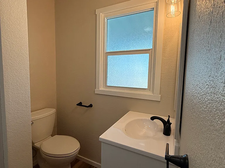1518 Mahan Ave #1518 — Photo 10