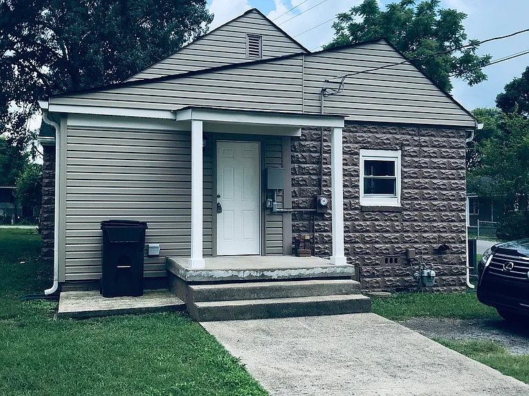 194 Morningside Dr — Photo 3
