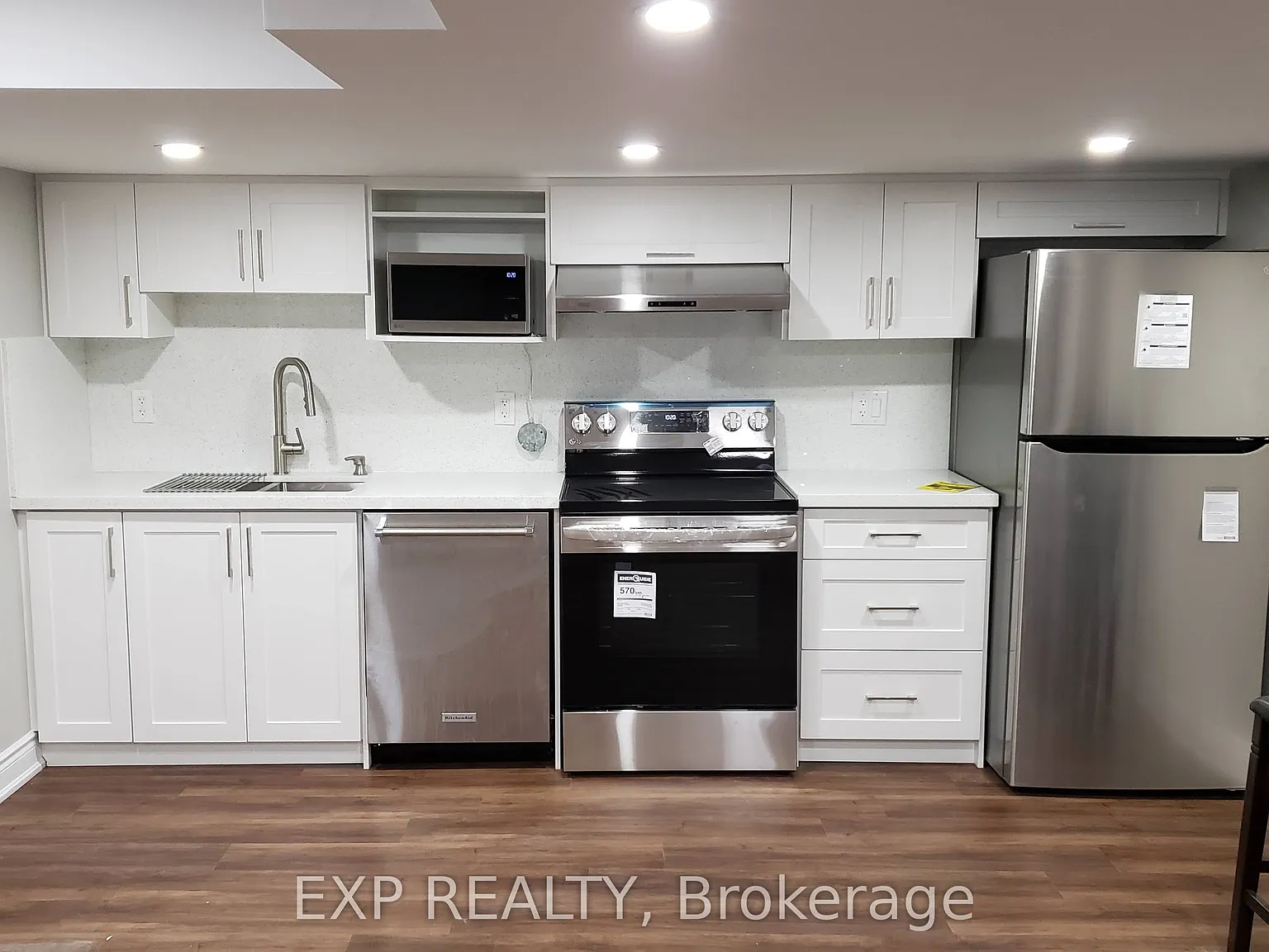 2 bed, $1,999 — Photo 1