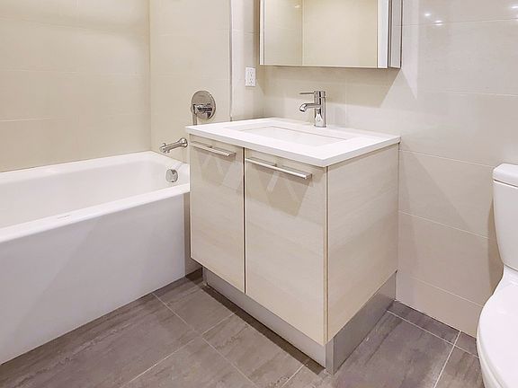 4th image of 30-40 21st St #360