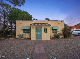 246 Red Robin Dr, El Paso, TX 79915